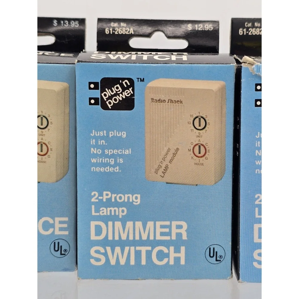 4 Lot Radio‎ Shack Plug 'n Power 3-Prong, 2 Prong Appliance Switch, & 2 Dimmer